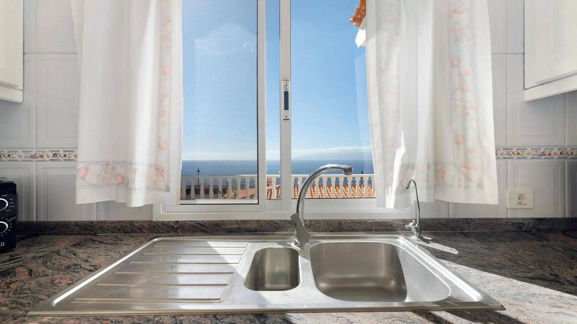 Willa Agradable Casa Carla Pool Private Puerto de Santiago   Puerto de Santiago (Tenerife)